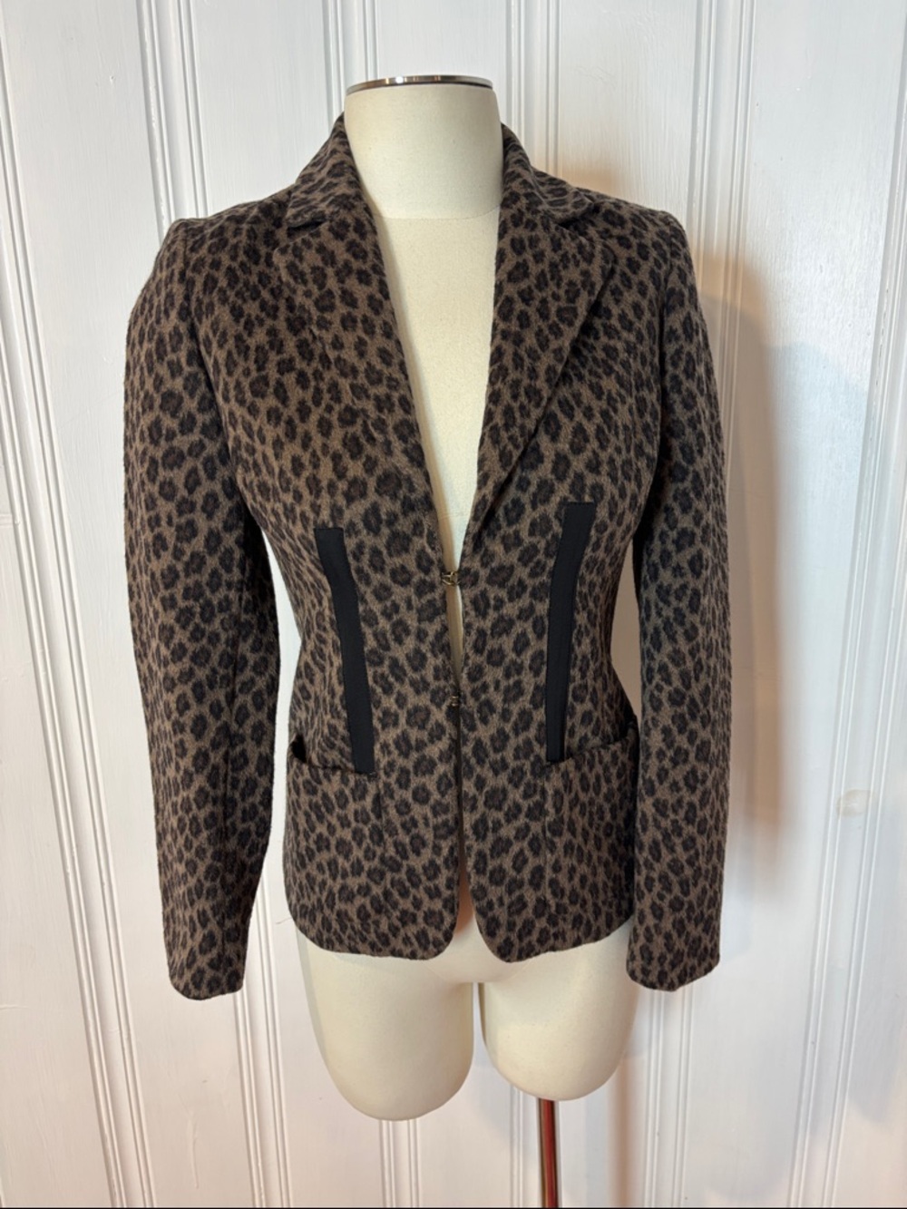 ZENOBIA Leopard Wool Angora Blazer Made in Canada - Size 4
